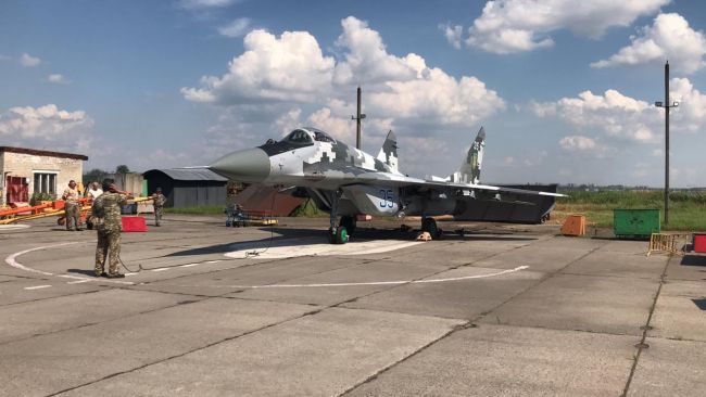 MiG-29-remont-02.jpeg
